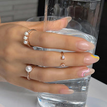 Load image into Gallery viewer, PREEN 2 PEARL PAVE RING