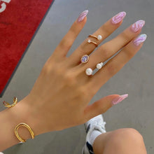 Load image into Gallery viewer, CAROLIN OVAL PAVED PEARL RING