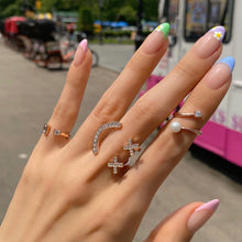 Load image into Gallery viewer, XX SMILE PAVE SETTING RING