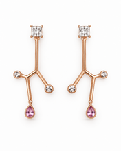 Load image into Gallery viewer, GIRAFFE MOBILE EARRING