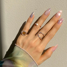 Load image into Gallery viewer, 'U' Paved line Ring
