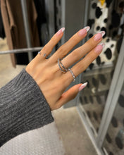 Load image into Gallery viewer, 'X' LINE PAVED RING