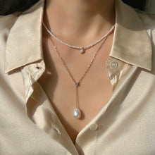 Load image into Gallery viewer, DYLAN BAROQUE PEARL Y CHAIN NECKLACE