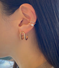 Load image into Gallery viewer, 'U' LINE PAVE EARRING