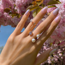 Load image into Gallery viewer, CAROLIN OVAL PAVED PEARL RING