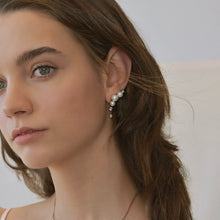 Load image into Gallery viewer, ODYSSEY PEARL STONE EARRING