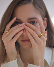 Load image into Gallery viewer, INGRID 2 CURVED RING