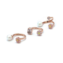 Load image into Gallery viewer, EVELYN 3 FLOWER PEARL STONE OPEN RING