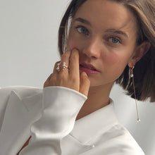 Load image into Gallery viewer, CELINE CURVE LONG CHAIN PEARL EARRING