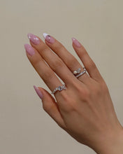 Load image into Gallery viewer, PETAL 2 PEARL STONE PAVE RING