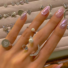 Load image into Gallery viewer, EYE PEARL LASH SMILE PAVE RING