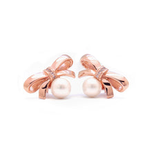 Load image into Gallery viewer, ODETTE 2 BOW PEARL EARRING