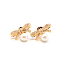 Load image into Gallery viewer, ODETTE PAVE BOW PEARL EARRING
