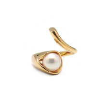 Load image into Gallery viewer, LE LYS PEARL RING