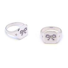 Load image into Gallery viewer, TUTU BOW STAR SIGNET PINKY RING