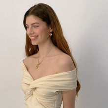 Load image into Gallery viewer, VALENTI 3 HEART HOOK EARRING