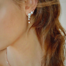 Load image into Gallery viewer, ODYSSEY PEARL STONE EARRING