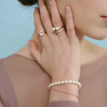 Load image into Gallery viewer, PHOEBE PEARL CHAIN BRACELET