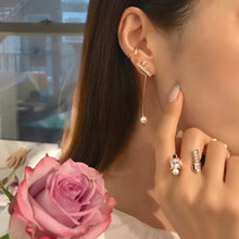 Load image into Gallery viewer, YVES  ARCH PAVE BAR EARRING