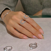 Load image into Gallery viewer, 'U' Paved line Ring