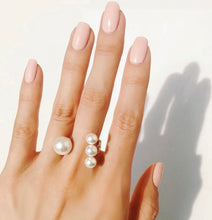 Load image into Gallery viewer, FOUR PEARL OPEN RING