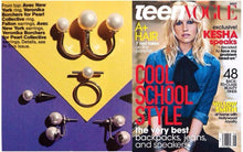 Load image into Gallery viewer, POMPOM PEARL J EARRINGS