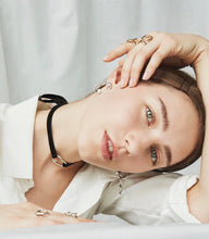 Load image into Gallery viewer, SMALL HOCKNEY POOL RIBBON CHOKER NECKLACE