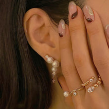 Load image into Gallery viewer, ODYSSEY PEARL STONE EARRING