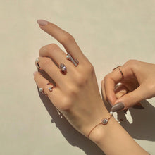 Load image into Gallery viewer, CAMBELL OVAL PAVED BAR RING