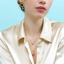 Load image into Gallery viewer, AUGUST SQ STONE CHAIN NECKLACE