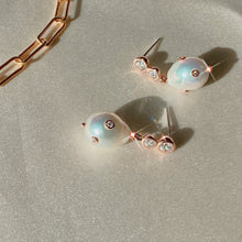 Load image into Gallery viewer, LUCIEN DBL STONE BAROQUE EARRING