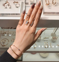 Load image into Gallery viewer, CECILLIA DBL CHAIN OPEN BANGLE