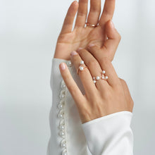 Load image into Gallery viewer, ISA DUO PEARAL KNUCKLE RING