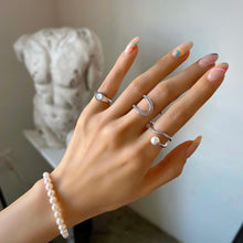 Load image into Gallery viewer, LAUREL WAVE PEARL PAVED RING