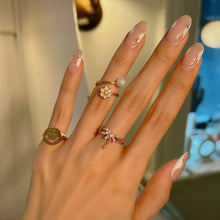 Load image into Gallery viewer, PALM TREE PAVE CHAIN RING