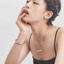 Load image into Gallery viewer, INEZ PEARL EARRINGS