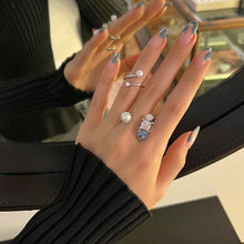 Load image into Gallery viewer, ISA ROUND KNUCKLE RING