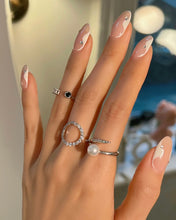 Load image into Gallery viewer, SMALL CIRCLE PAVE NINE RING