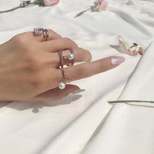 Load image into Gallery viewer, SEREIN 1 PEARL STONE PAVE RING
