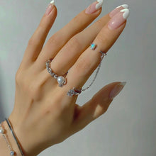 Load image into Gallery viewer, KAIA OVAL CHAINED DBL RINGS