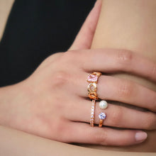 Load image into Gallery viewer, REMI 2 SQ STONE CHAIN RING