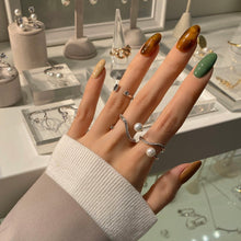 Load image into Gallery viewer, LAUREL WAVE PEARL PAVED RING