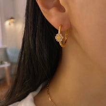 Load image into Gallery viewer, RICCO FLOWER HOOP EARRINGS