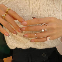 Load image into Gallery viewer, XO PEARL SMILE PAVE RING