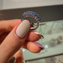 Load image into Gallery viewer, FOREVER BAGUETTE STONE RING