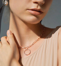 Load image into Gallery viewer, FREDERIC PAVED CIRCLE LINK CHAIN NECKLACE