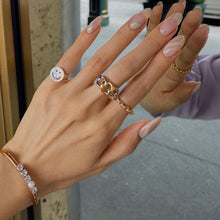Load image into Gallery viewer, COCO PEARL STONE OPEN BANGLE