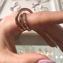 Load image into Gallery viewer, RAQUEL DBL 'X' LINE PAVED RING