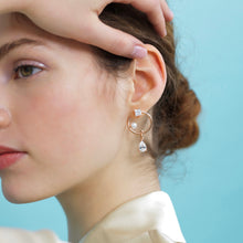 Load image into Gallery viewer, VITTO PEARL STONE HOOP EARRING