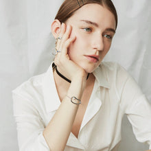 Load image into Gallery viewer, SMALL HOCKNEY POOL ABSTRACT CHAIN BRACELET